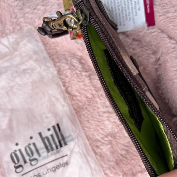 NWT Gigi Hill Tanya wallet, western faux hide - Picture 4 of 5